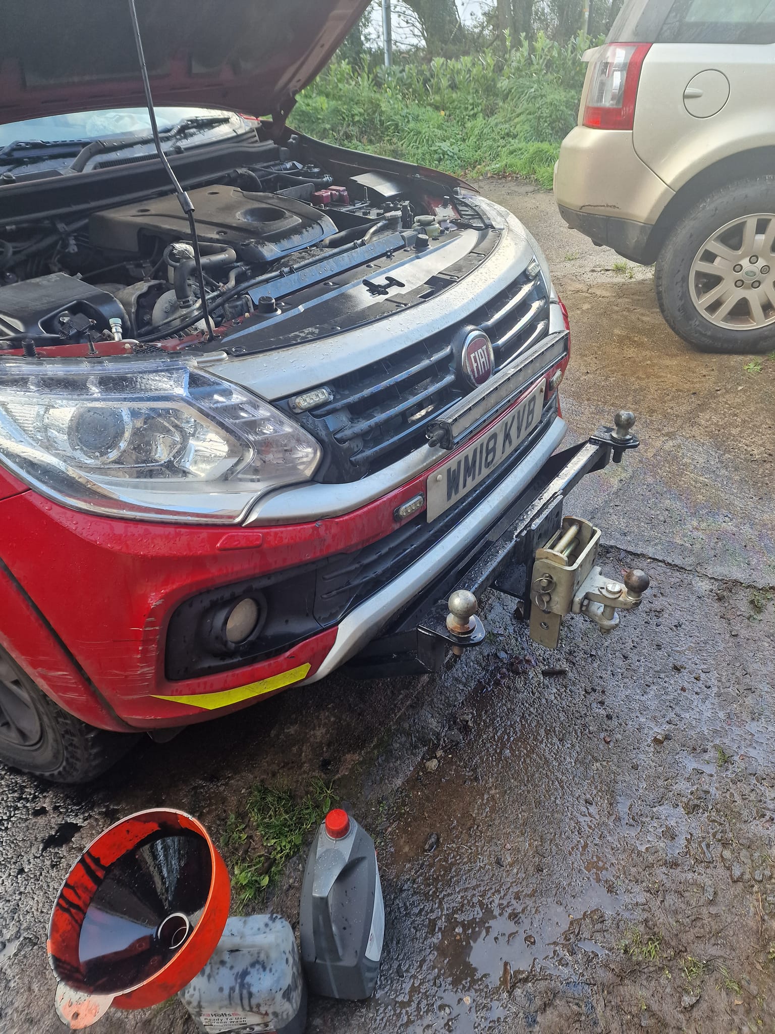 316280852_542716784534890_6695556371685827210_n Oil change on a Fiat 4x4 truck